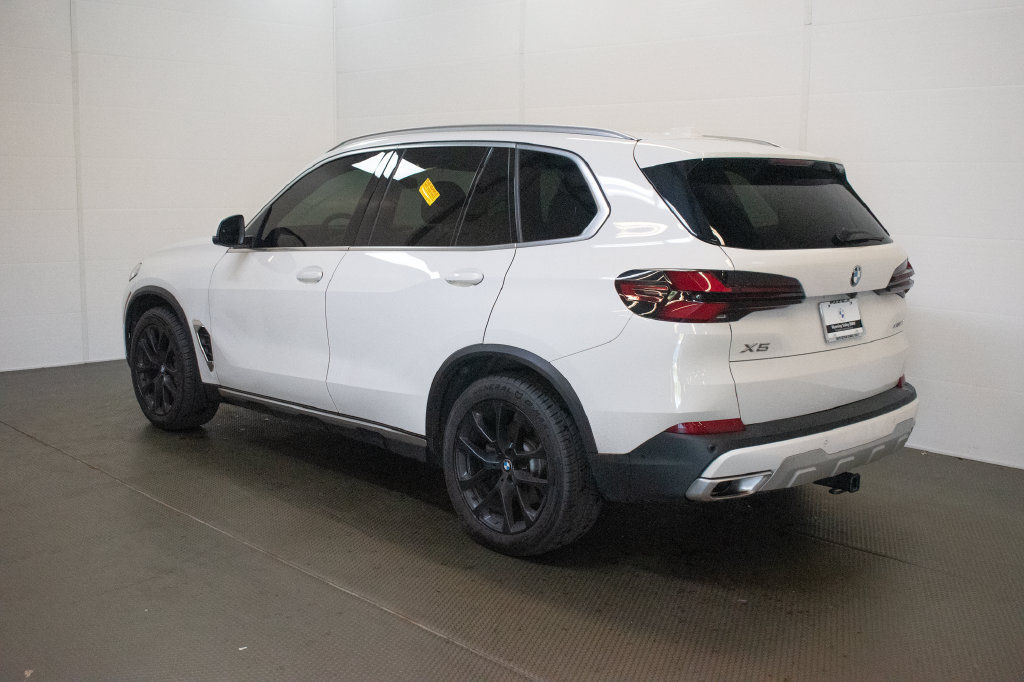 Used 2024 BMW X5 xDrive40i w/ Parking Assistance Package AWD/4WD image 6