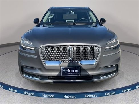 Certified 2023 Lincoln Aviator Reserve w/ Equipment Group 201A image 2