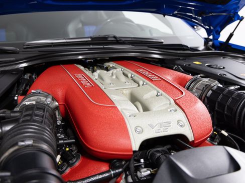 Certified 2022 Ferrari 812 GTS RWD image 45