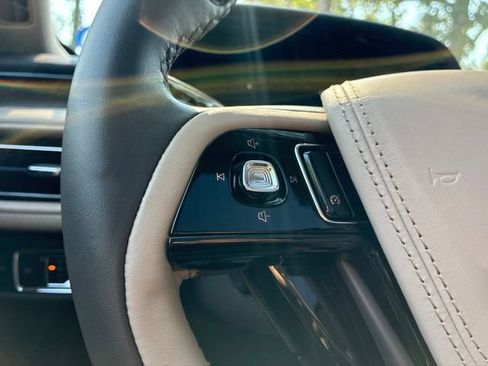 Certified 2024 Lincoln Aviator Reserve AWD/4WD image 28
