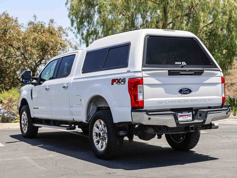Used 2018 Ford F250 Lariat w/ Lariat Ultimate Package AWD/4WD image 6