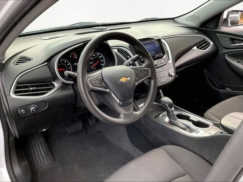 Used 2024 Chevrolet Malibu LT image 12