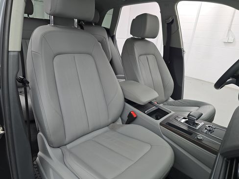 Used 2019 Audi Q5 2.0T Premium Plus w/ Premium Plus Package image 10