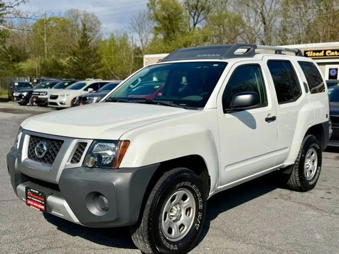 Used 2015 Nissan Xterra X AWD/4WD image 4