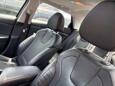 Used 2023 Hyundai Elantra Limited FWD image 16