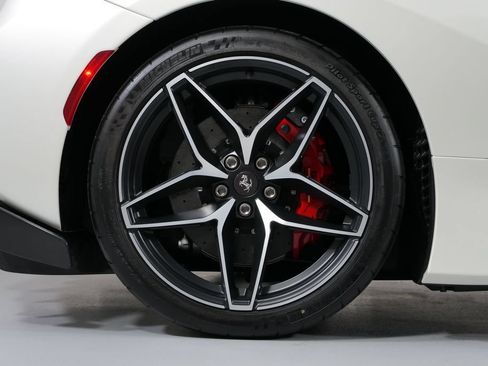 Used 2020 Ferrari 488 Pista Spider RWD image 21