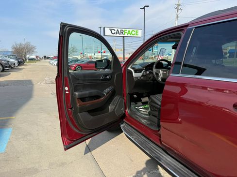 Used 2018 GMC Yukon SLT AWD/4WD image 18