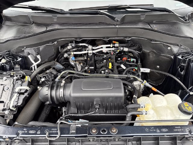 Used 2023 Ford Explorer XLT w/ Equipment Group 202A AWD/4WD image 24