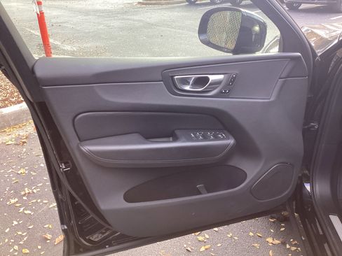 Certified 2023 Volvo XC60 B5 Plus w/ Climate Package image 14