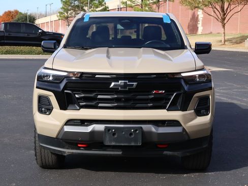 Used 2024 Chevrolet Colorado Z71 w/ Z71 Convenience Package 2 image 26