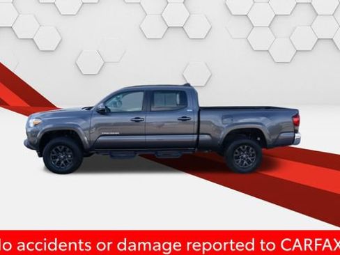 Used 2023 Toyota Tacoma SR5 RWD image 2