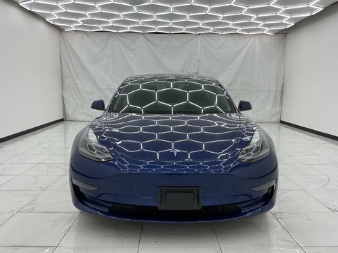 Used 2022 Tesla Model 3 Standard Range RWD image 5
