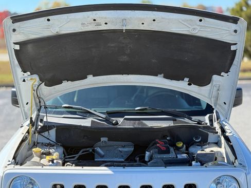 Used 2016 Jeep Patriot High Altitude image 26