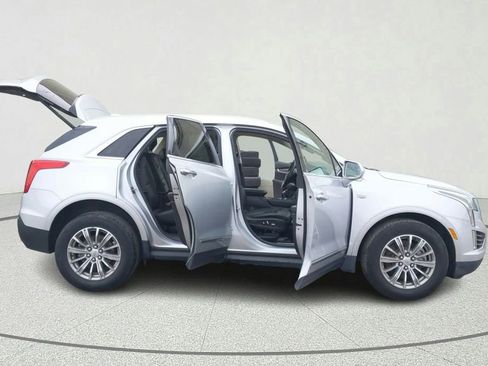 Used 2017 Cadillac XT5 Luxury image 14