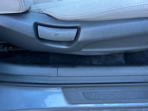 Used 2017 Hyundai Tucson SE image 30