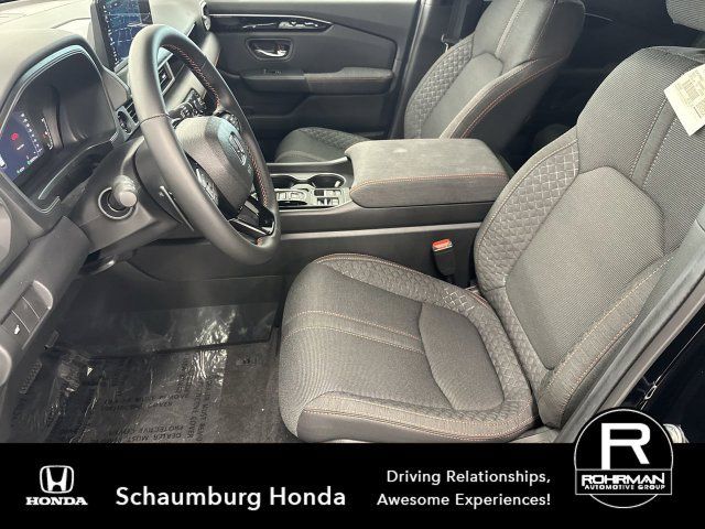 Used 2026 Honda Pilot Sport image 4