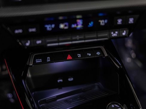 Used 2025 Audi RS 3 image 28