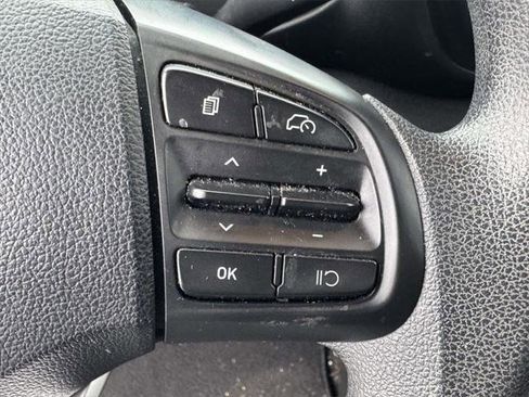 Certified 2023 Hyundai Venue SE image 20