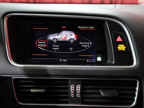 Used 2016 Audi Q5 2.0T Premium Plus w/ Technology Package image 18