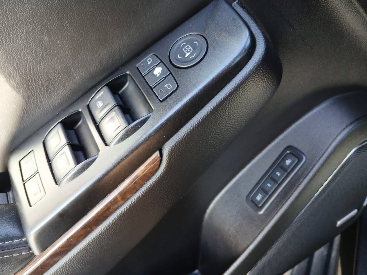 Used 2016 Chevrolet Tahoe LT AWD/4WD image 19