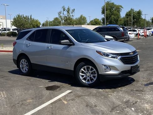 Used 2020 Chevrolet Equinox LS AWD/4WD image 34