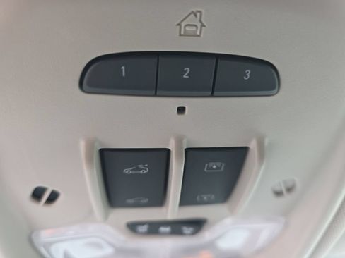 Used 2023 Buick Encore GX Essence w/ Experience Buick Package FWD image 27