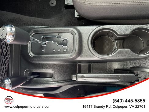 Used 2017 Jeep Wrangler Sport AWD/4WD image 19