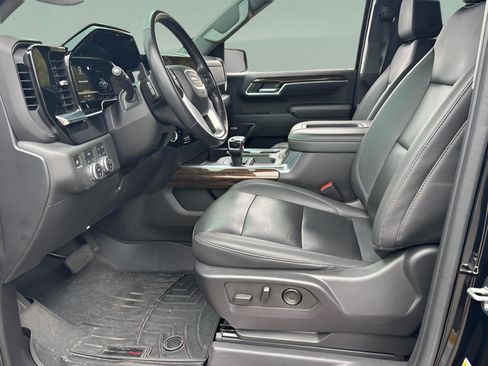 Used 2022 GMC Sierra 1500 Elevation w/ Elevation Premium Package image 14