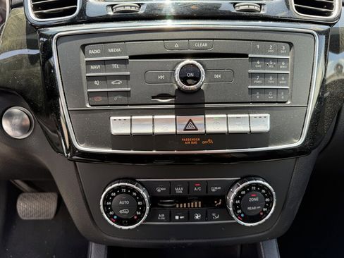 Used 2019 Mercedes-Benz GLS 450 4MATIC w/ Premium 1 Package image 55