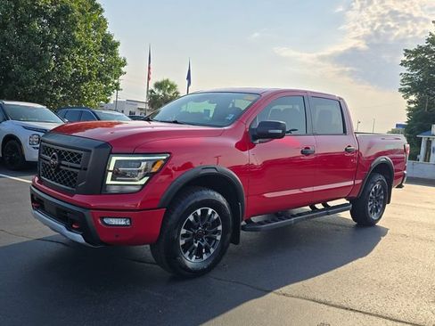 Used 2024 Nissan Titan PRO-4X w/ Pro-4x Convenience Package AWD/4WD image 7