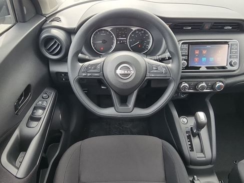 Used 2025 Nissan Kicks Play S FWD image 8