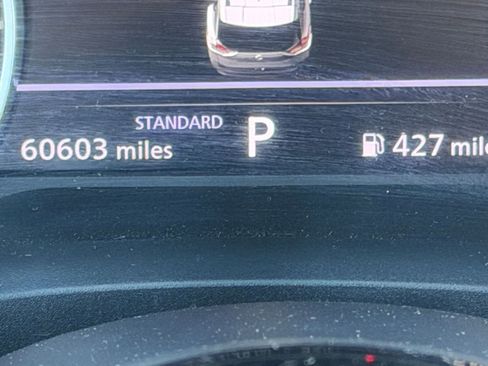 Used 2023 Nissan Rogue SV image 41