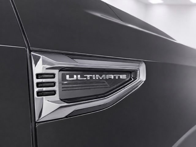 Used 2025 GMC Yukon XL Denali Ultimate AWD/4WD image 12
