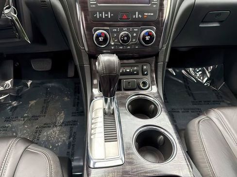 Used 2017 Buick Enclave Premium w/ Experience Buick Package image 32