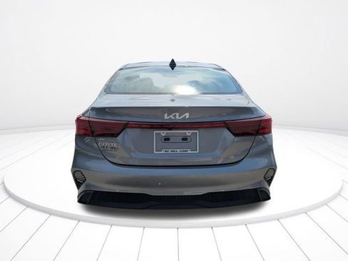 Used 2024 Kia Forte LXS FWD image 5