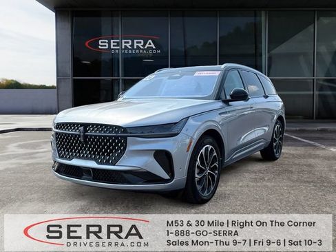 Used 2024 Lincoln Nautilus Reserve w/ Equipment Group 202A AWD/4WD image 1