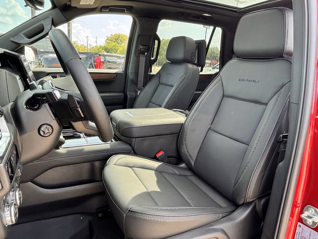 New 2026 GMC Yukon Denali w/ Denali Reserve Package AWD/4WD image 22
