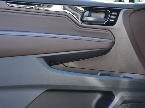 New 2026 Honda Odyssey Touring image 11