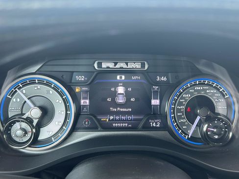 Used 2021 RAM 1500 Limited RWD image 12