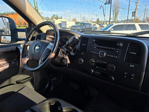 Used 2013 Chevrolet Silverado 2500 LT w/ Z71 Appearance Package image 11