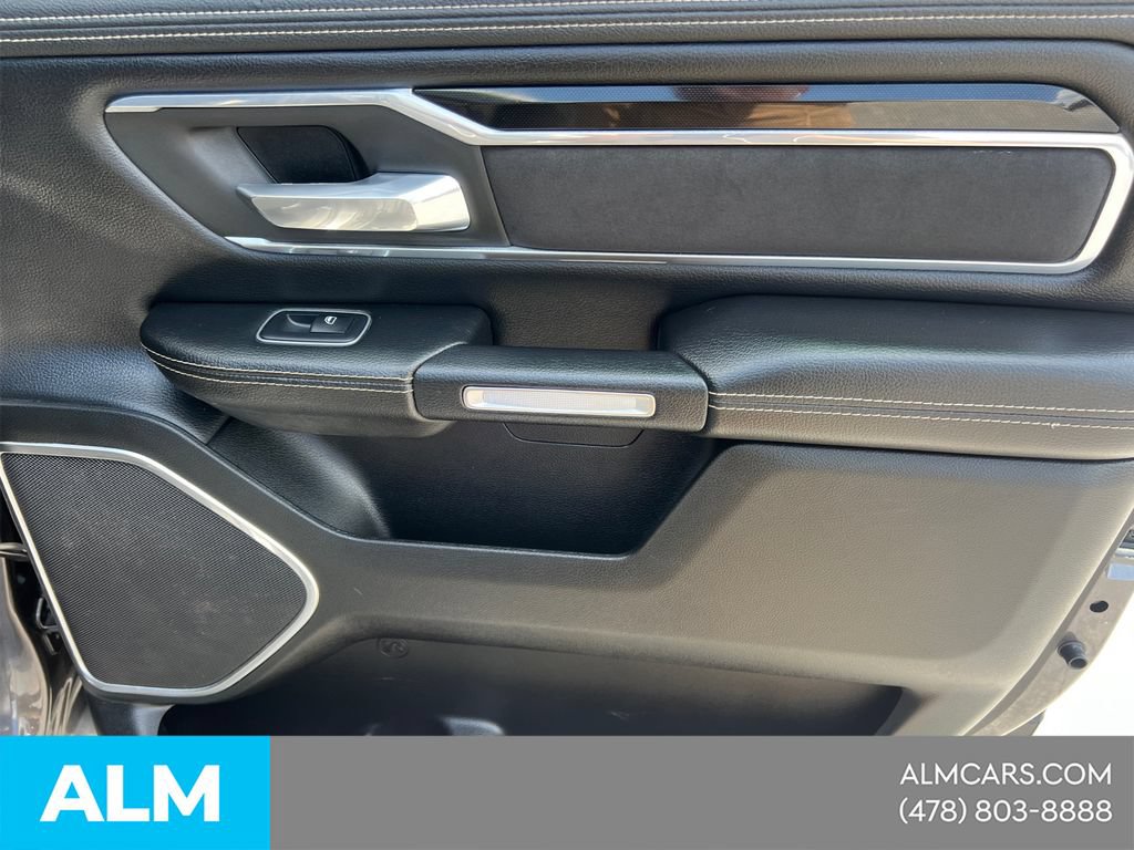 Used 2020 RAM 1500 Laramie AWD/4WD image 19
