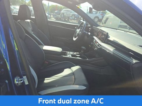 Used 2025 Kia K5 GT-Line AWD/4WD image 11