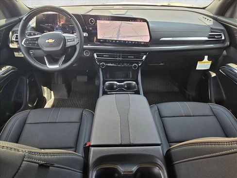 New 2026 Chevrolet Traverse High Country w/ LPO, Floor Liner Package FWD image 15
