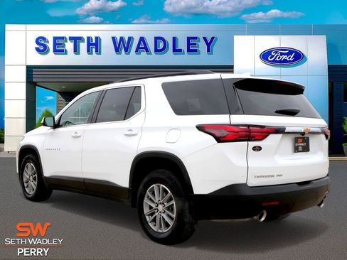 Used 2023 Chevrolet Traverse LT image 7