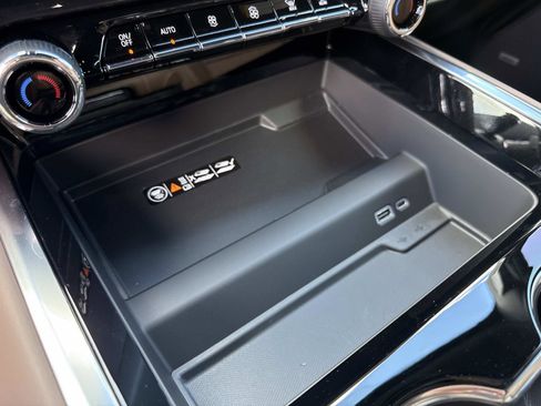 New 2026 Chevrolet Tahoe High Country image 29