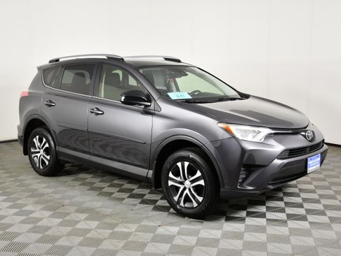 Used 2018 Toyota RAV4 LE w/ All Weather Liner Package AWD/4WD image 4