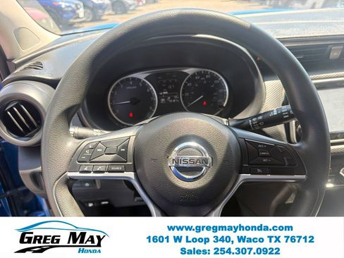 Used 2021 Nissan Kicks S FWD image 15