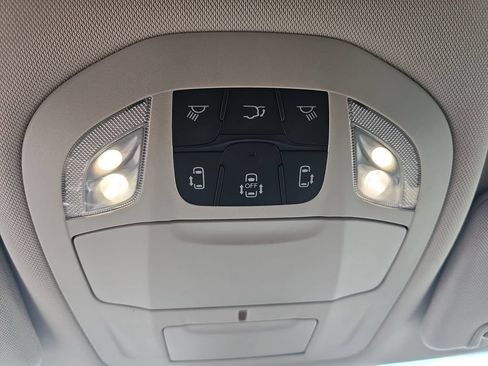 Used 2024 Chrysler Voyager LX FWD image 13