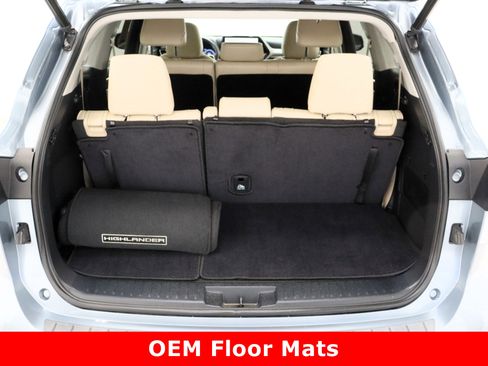 Used 2023 Toyota Highlander Limited image 35