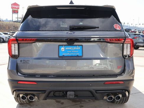 New 2026 Ford Explorer ST w/ Sun And Sound Package image 4